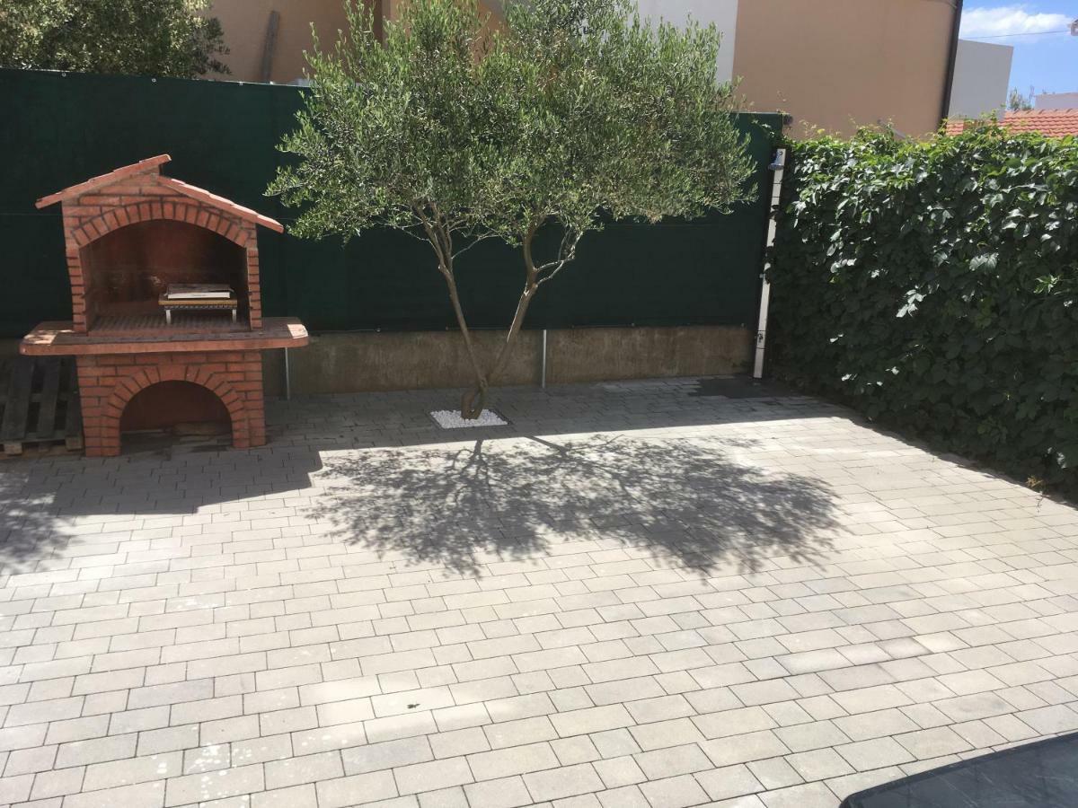 Apartman Petra 2 Vir Luaran gambar