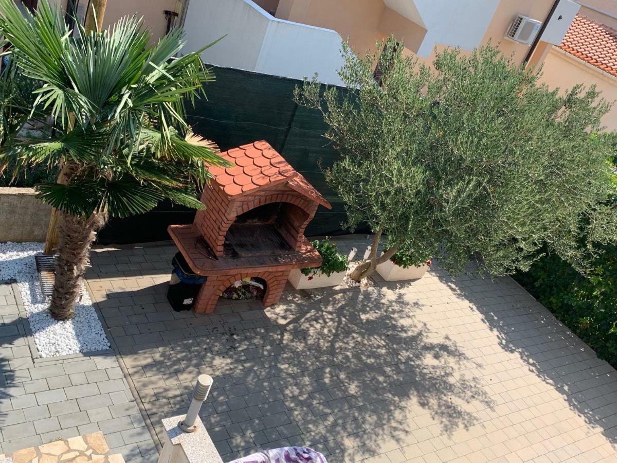 Apartman Petra 2 Vir Luaran gambar
